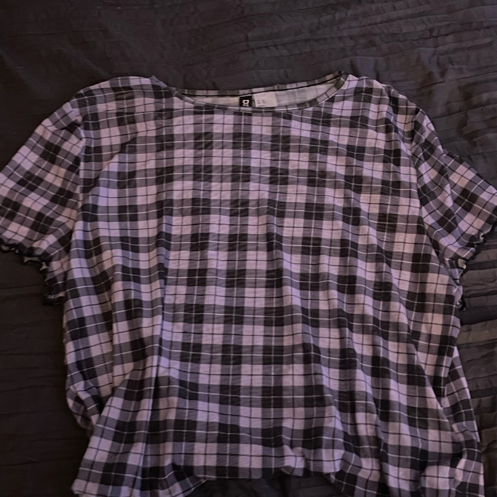 Shear H&M purple plaid r shirt. Barely worn. Cute for a picnic or hot summer day